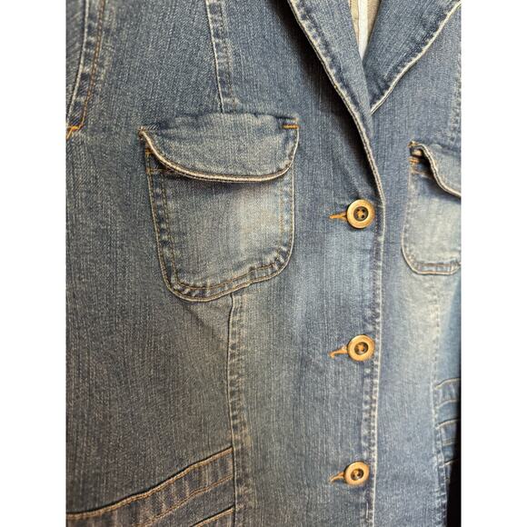 Denim blue blazer jacket 3 button closing by coldwater creek size Medium - Picture 4 of 9